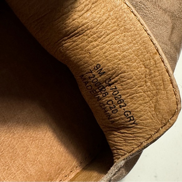Frye Kenzie Flats - Picture 4 of 6